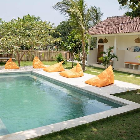 Lost Inn Kuta Capsule Hostel Екстериор снимка