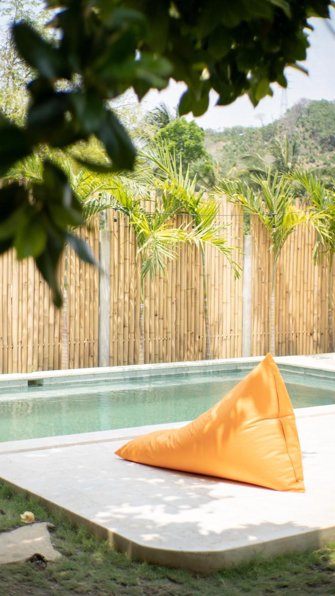 Lost Inn Kuta Capsule Hostel Екстериор снимка